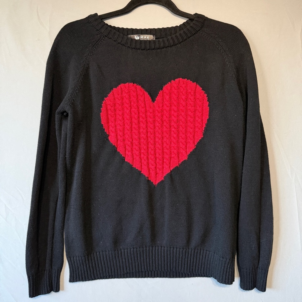 YeMak Womens Knit Heart Sweater Size Medium Black Red Preppy Girly Valentines